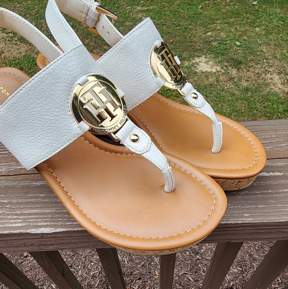 Tommy Hilfiger Wedge Sandals 7M - Picture 9 of 9